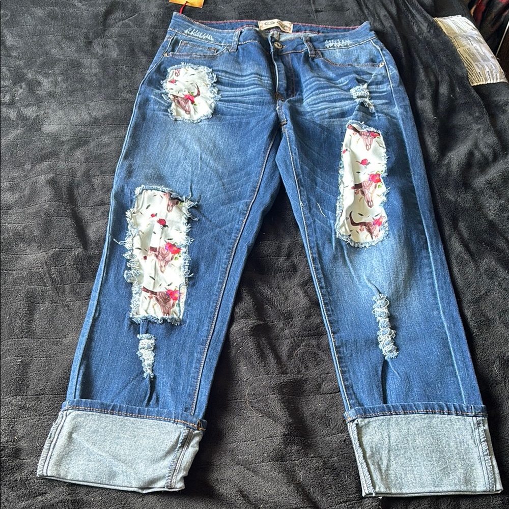 L&B Blue Distressed Boyfriend Jeans with Floral Patches